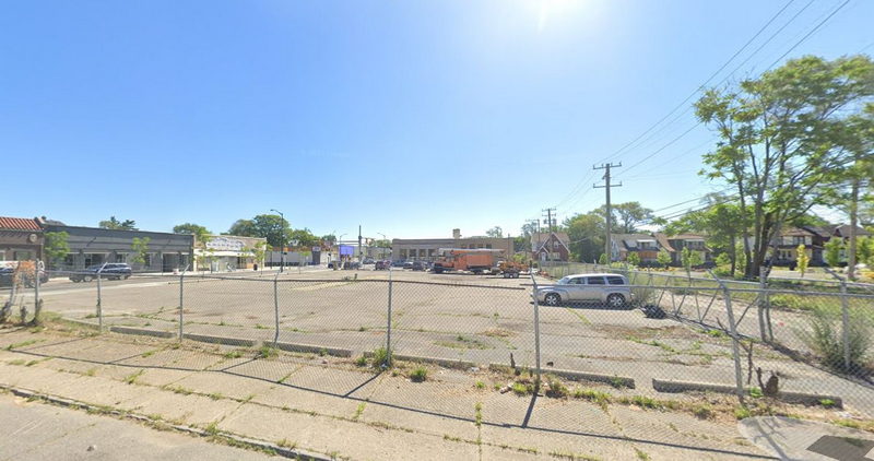 Larcos Inn - 2022 Now An Empty Lot (newer photo)